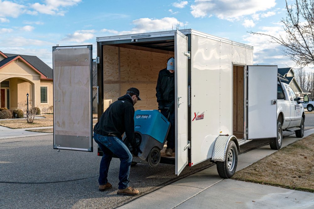 6x12 Mirage Enclosed Cargo - XPRES Flat Top V-Nose Enclosed Cargo Trailer 7K