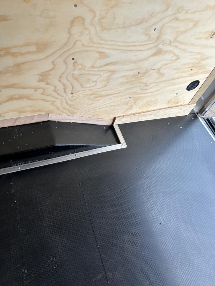 8.5x16 Cargo Mate Enclosed Trailer - Diamond Ice | Carson City, NV