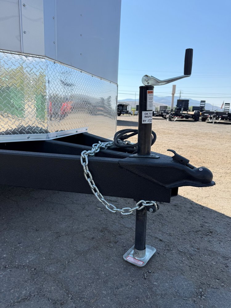 LOOK 8.5 x 26 ST DLX Flat Top V-Nose Enclosed Car Hauler - Silver