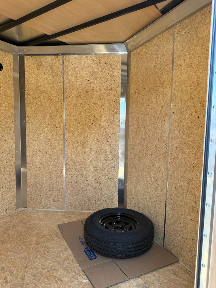 2027 LOOK Element SE 8.5x24 Enclosed Car Hauler