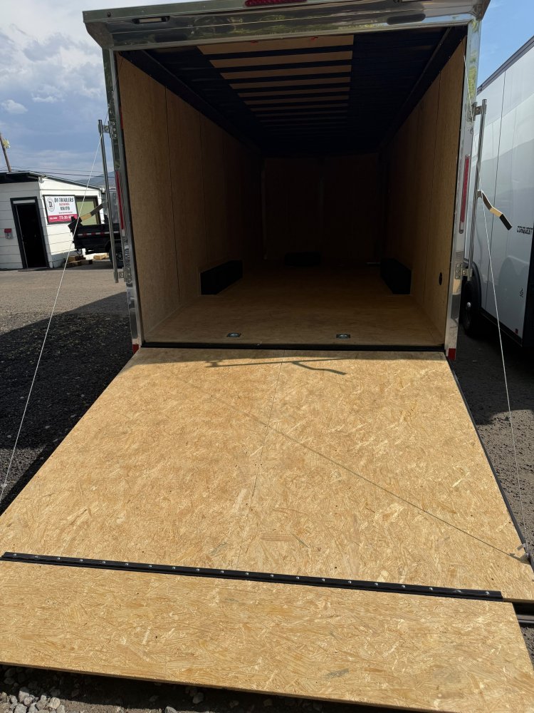 2027 LOOK Element SE 8.5x24 Enclosed Car Hauler