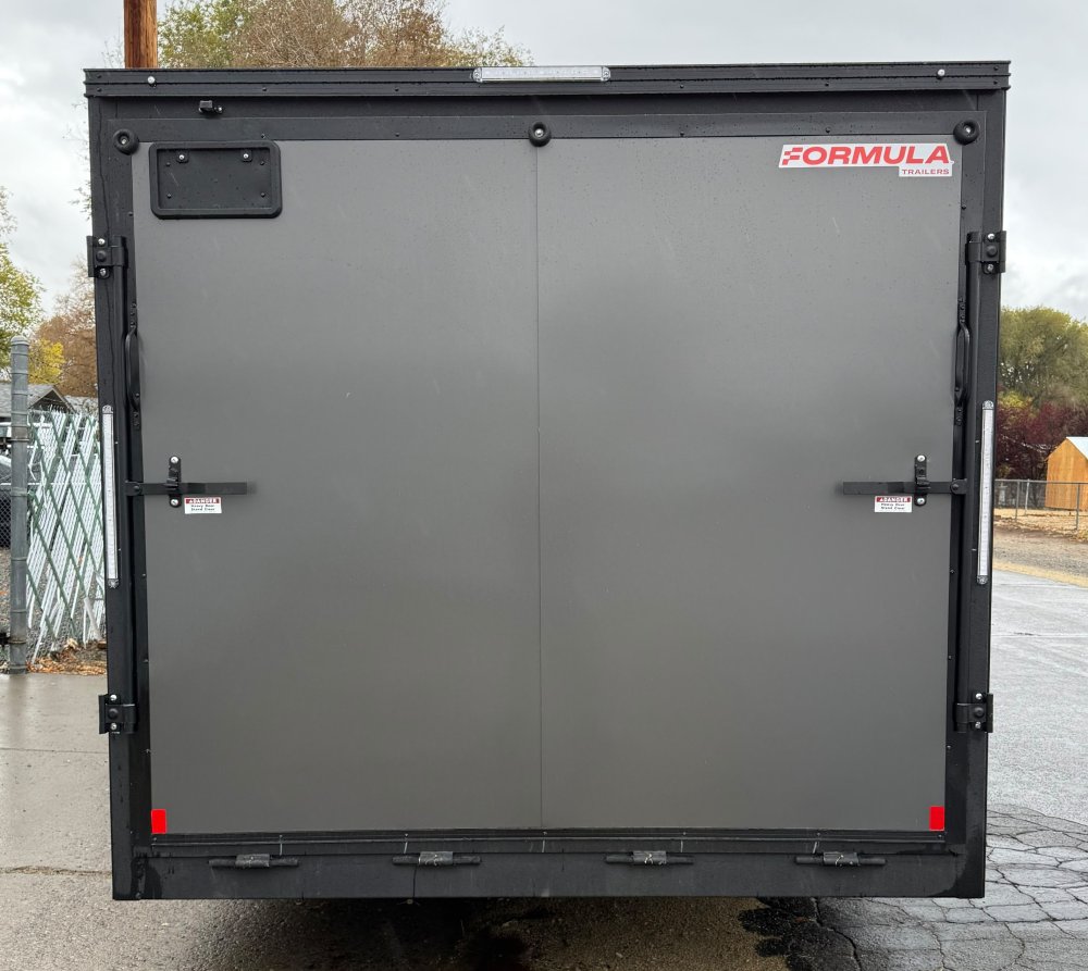 FORMULA CONQUEST SE 8.5' &times; 20' ENCLOSED TRAILER - CHARCOAL WITH BLACK TRIM - 7,000 LB GVWR