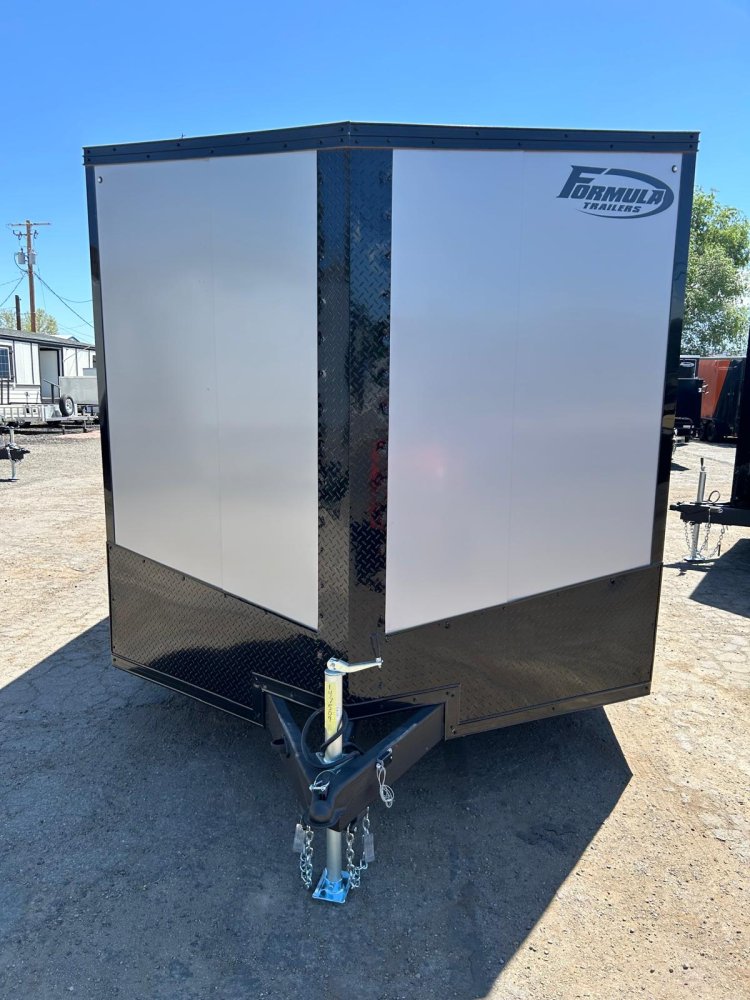 8.5x20 Conquest SE Flat Top Sloped V-Nose Enclosed Car Hauler - Silver/Black | Carson City, NV