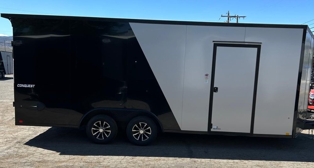 8.5x20 Conquest SE Flat Top Sloped V-Nose Enclosed Car Hauler - Silver/Black | Carson City, NV