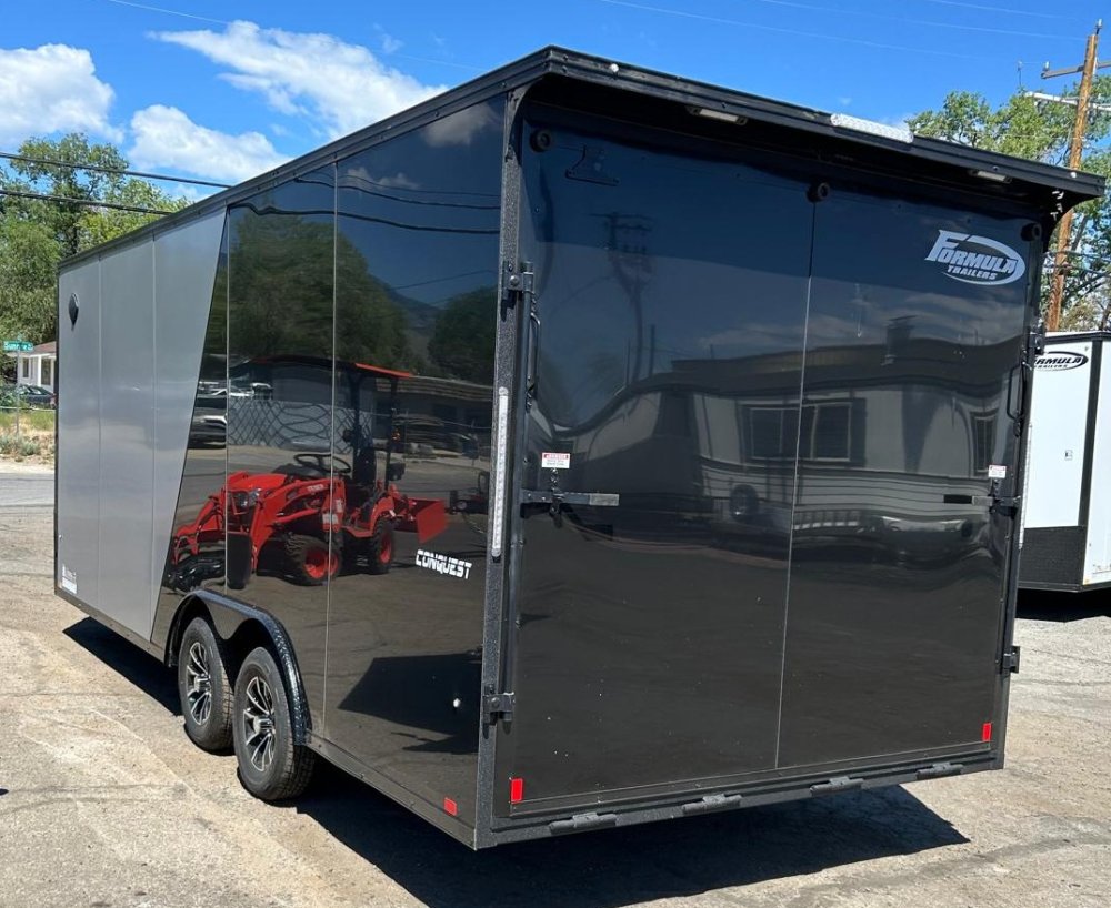 8.5x20 Conquest SE Flat Top Sloped V-Nose Enclosed Car Hauler - Silver/Black | Carson City, NV
