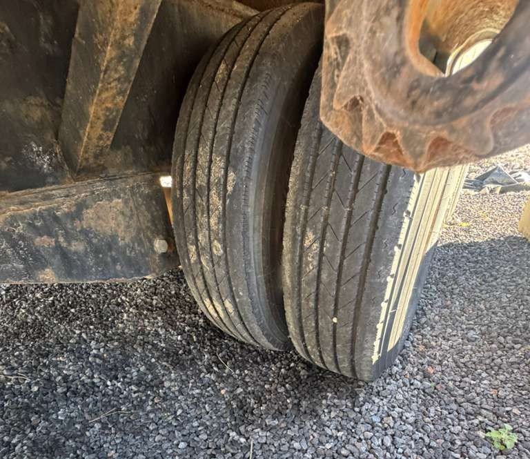 8' 6"x40' PJ Trailers Equipment