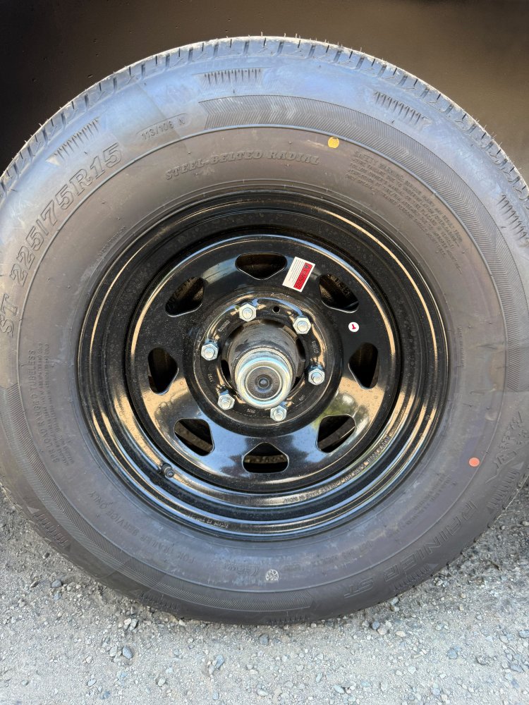 8.5x24 ST DLX Flat Top V-Nose Enclosed Car Hauler Trailer 10K GVWR - Silver | Carson City, NV