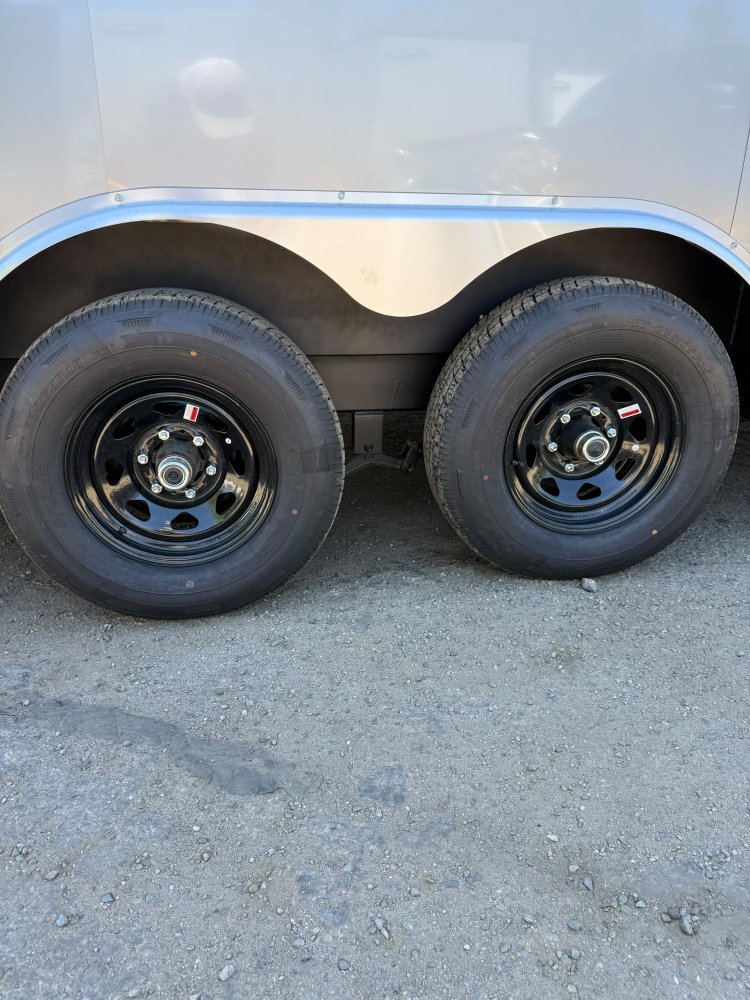 8.5x24 ST DLX Flat Top V-Nose Enclosed Car Hauler Trailer 10K GVWR - Silver | Carson City, NV