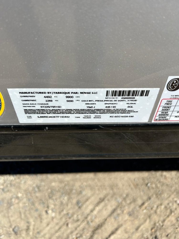 8.5x20 Jasper SE Flat Top Sloped V-Nose Enclosed Trailer | Carson City, NV