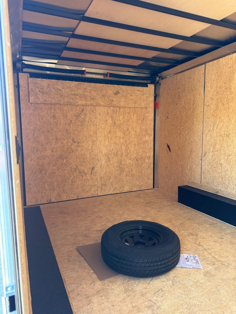 8' 6"x16' Look Enclosed Car Hauler