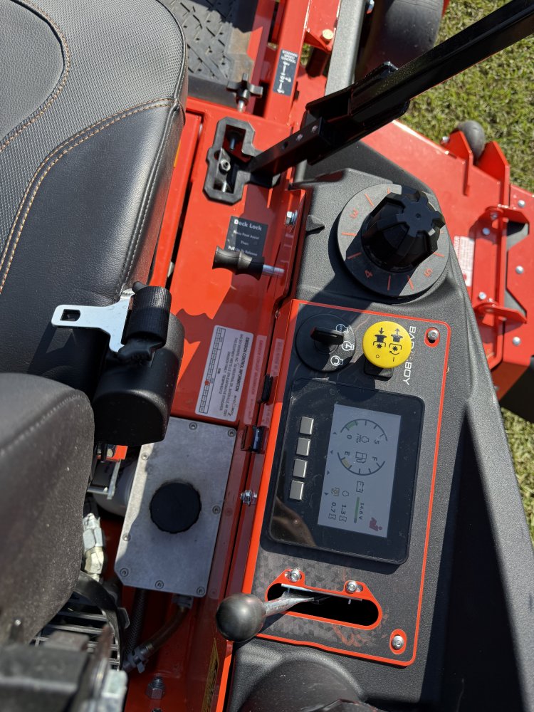 Bad Boy ROGUE 72" KAWASAKI 38.5HP EFI Lawn Mower