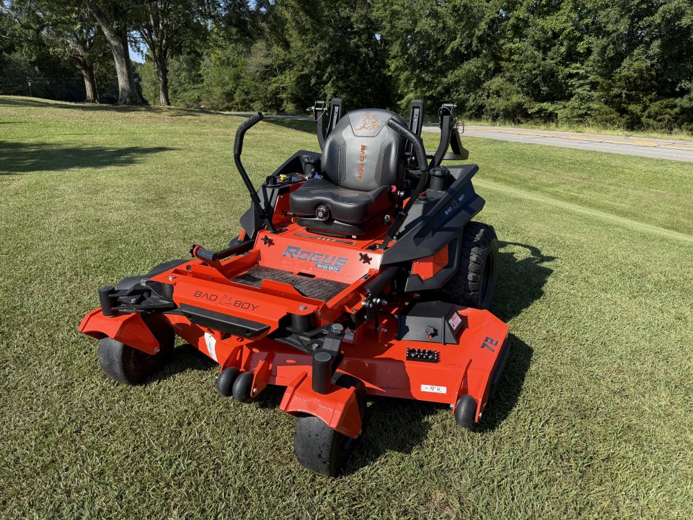 Bad Boy ROGUE 72" KAWASAKI 38.5HP EFI Lawn Mower