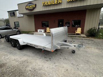 Bear Track 81218T Flatbed Car Hauler