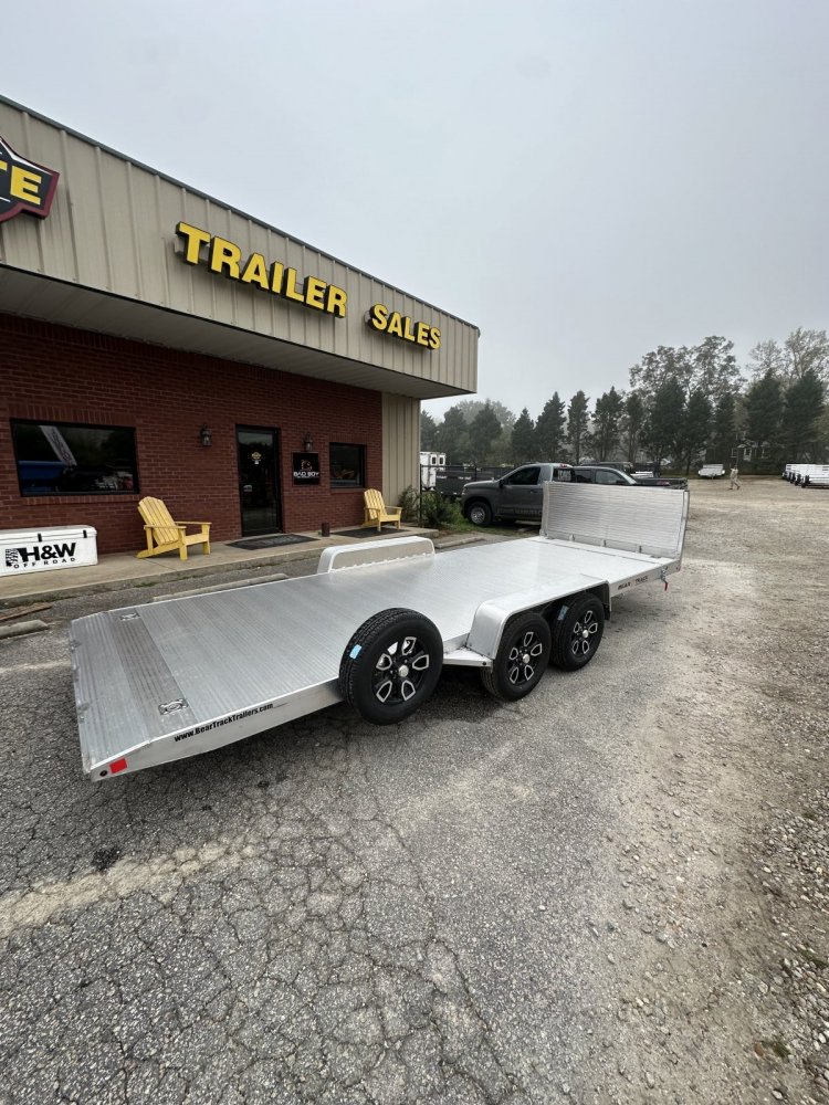 Bear Track 81218T Flatbed Car Hauler