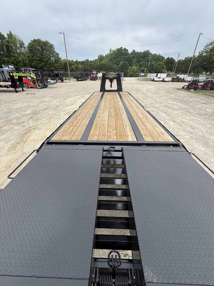 Gatormade Gooseneck 24.9k Tandem Axle Equipment