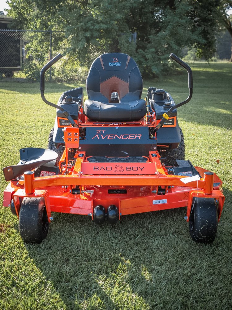 Bad Boy AVENGER 60" KAWASAKI FR691 23 HP Lawn Mower