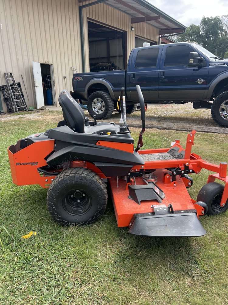 Bad Boy AVENGER 60" KAWASAKI FR691 23 HP Lawn Mower