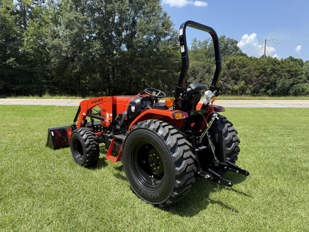 Bad Boy Tractor BB5045SIL 50 SERIES, 48HP, W/ 500 LOADER Compact Tractor