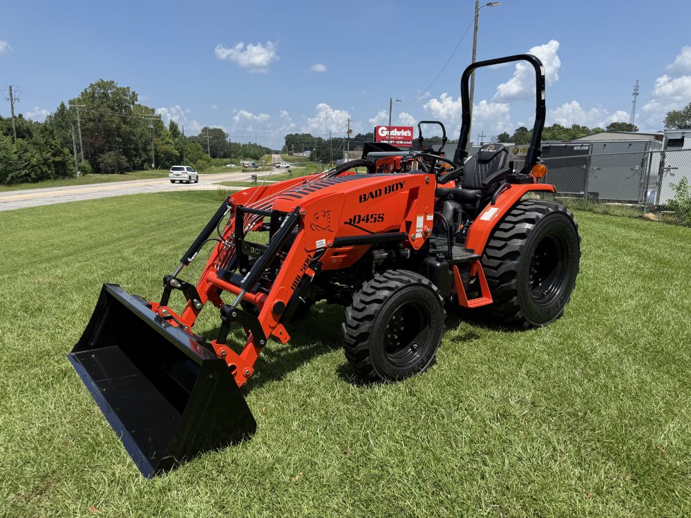 Bad Boy Tractor BB5045SIL 50 SERIES, 48HP, W/ 500 LOADER Compact Tractor