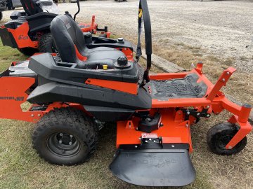 Bad Boy Rambler 42" Briggs Lawn Mower