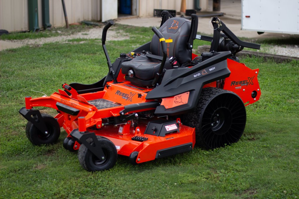 Bad Boy REBEL X 61" 40HP VANGUARD Lawn Mower