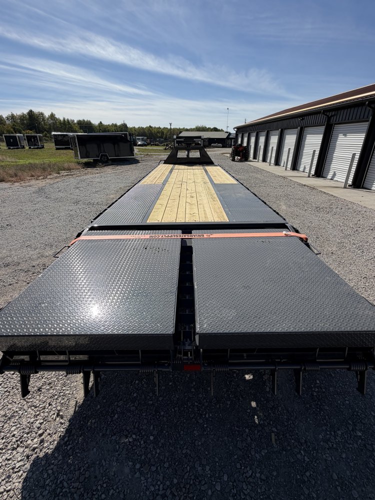2027 Lamar Trailers 102"x32' Equipment Trailer
