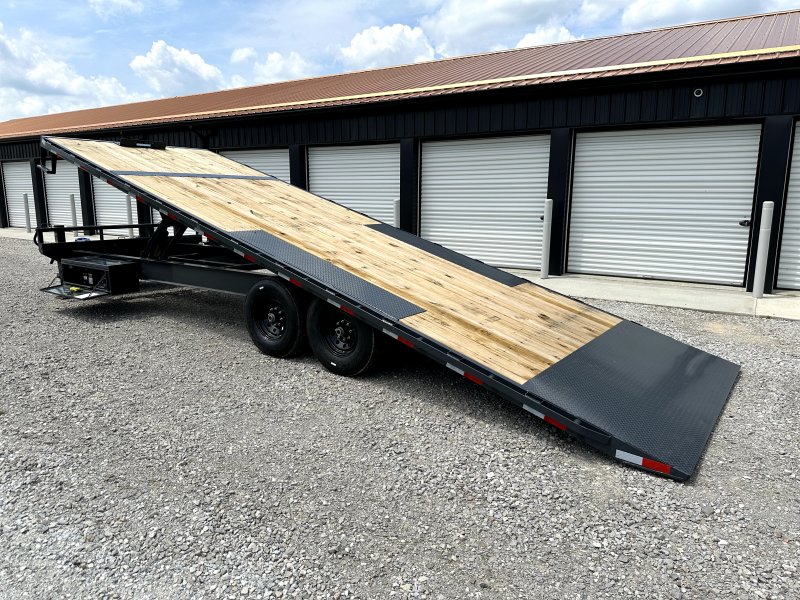 102"x24' Lamar Trailers Tilt
