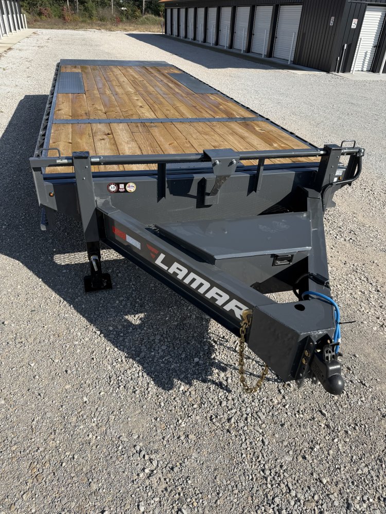 102"x24' Lamar Trailers Tilt