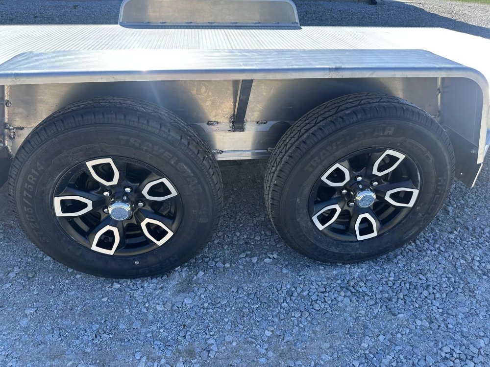 6.75"x18" Bear Track Equipment