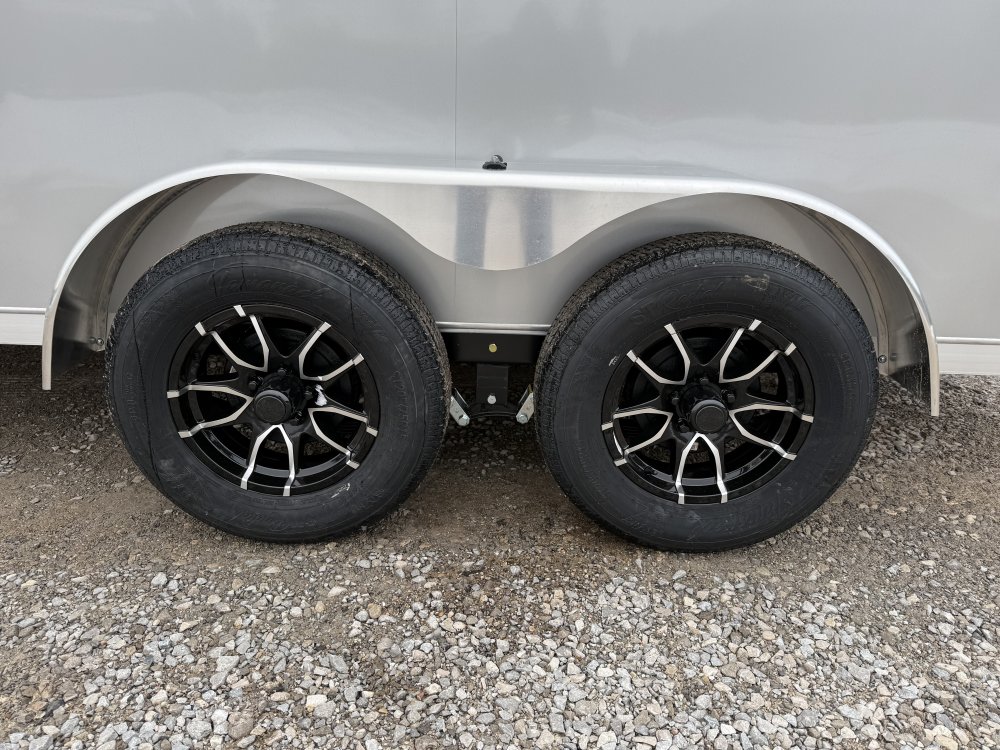 x NEO Trailers Enclosed Cargo