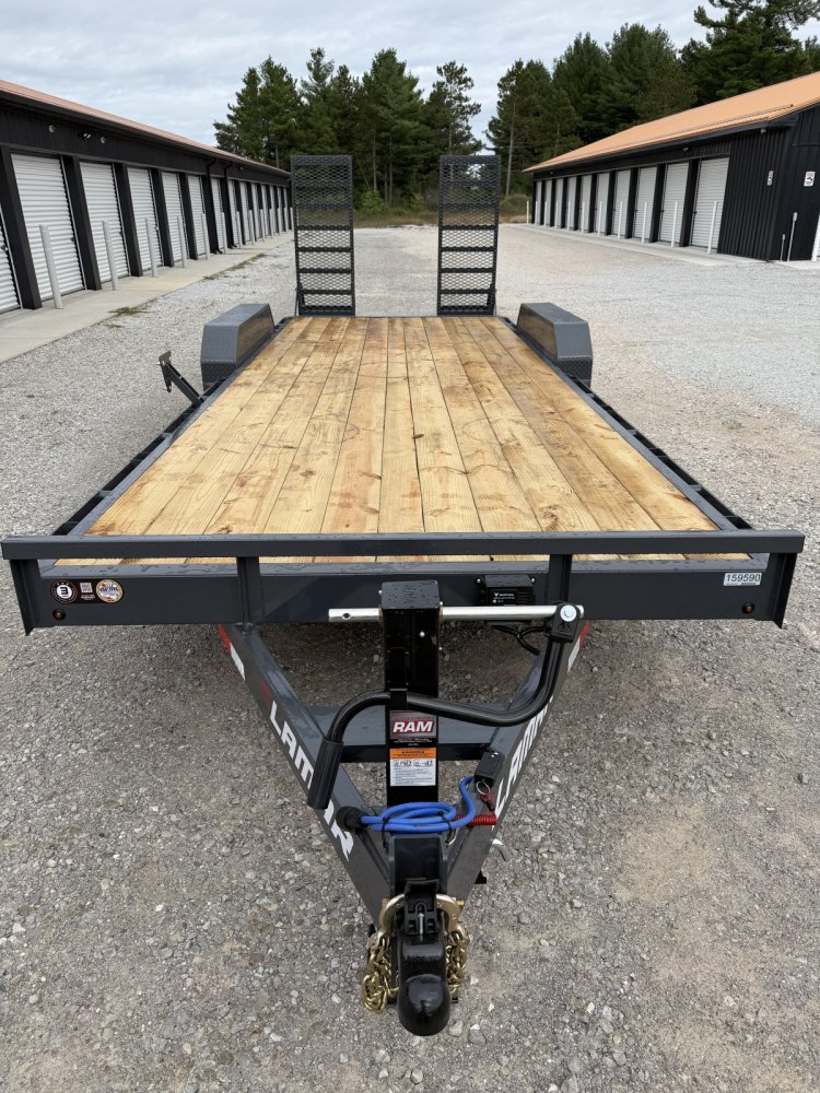 83"x22' Lamar Trailers Equipment