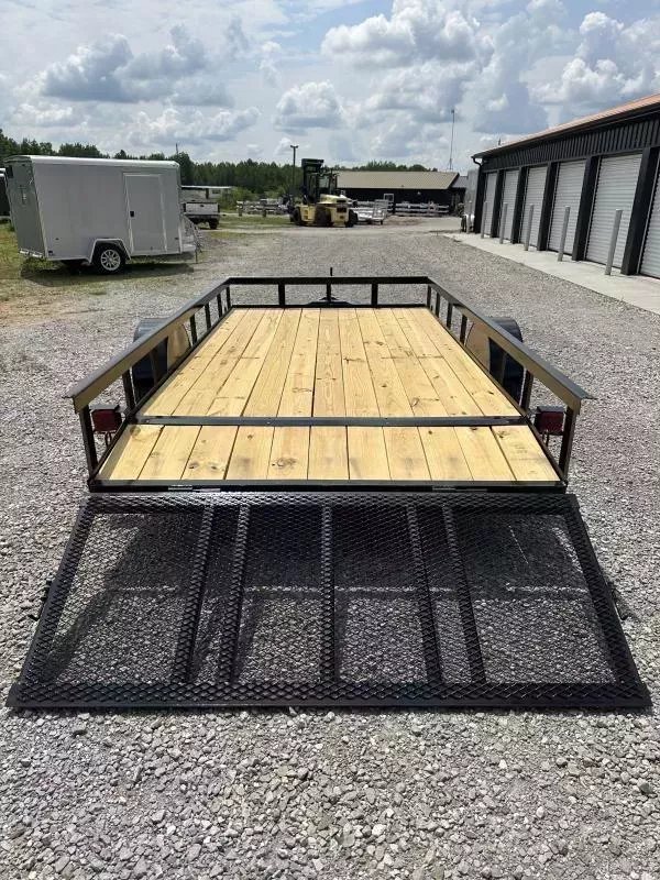 82"x14' L&O Manufacturing Steel Utility