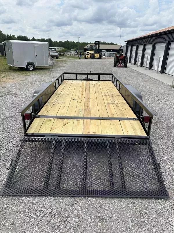 82"x14' L&O Manufacturing Steel Utility