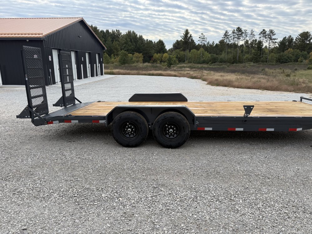 83"x22' Lamar Trailers Equipment