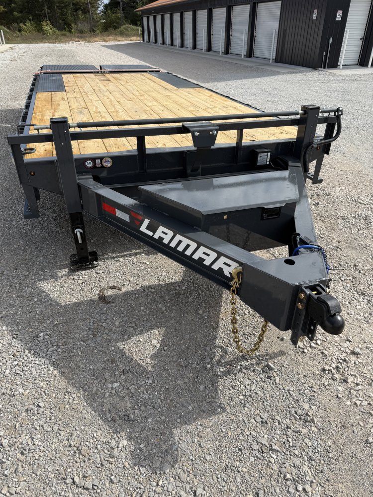 83"x22' Lamar Trailers Equipment