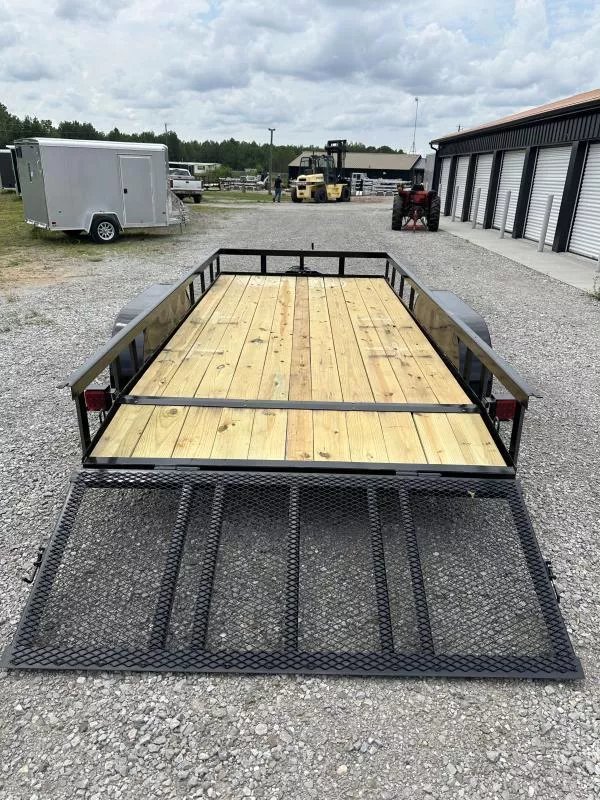 82"x16' L&O Manufacturing Steel Utility