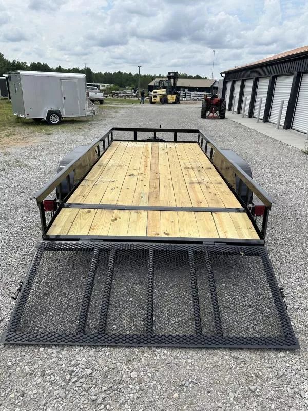 82"x14' L&O Manufacturing Steel Utility