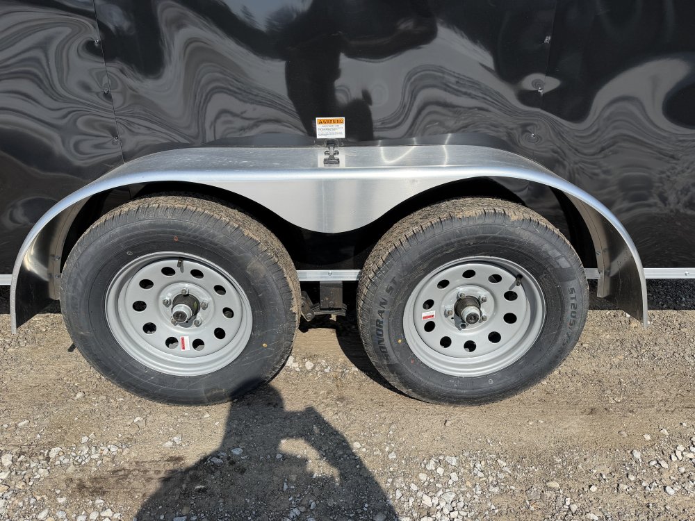 x Cross Trailers Enclosed Cargo
