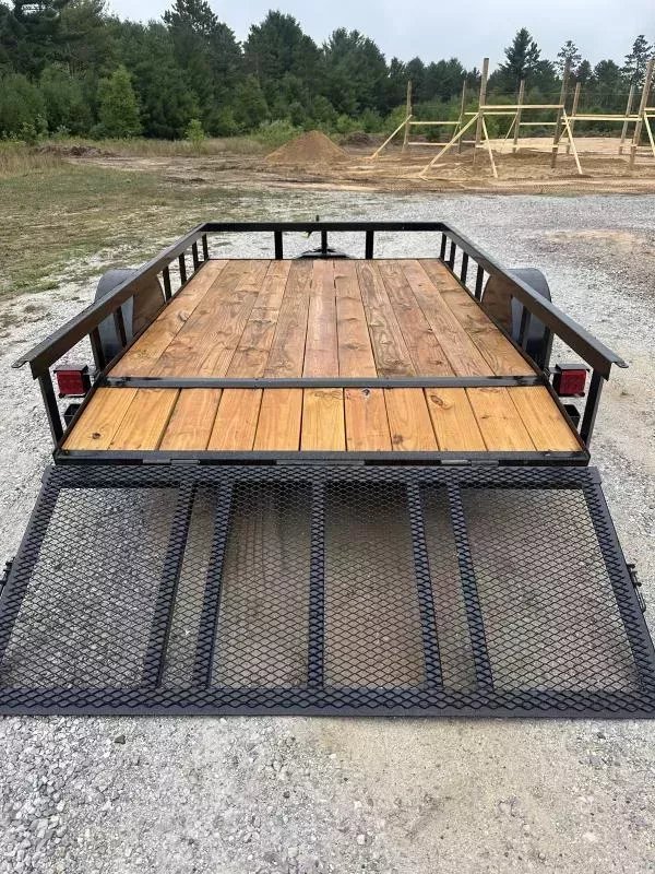 82"x12' L&O Manufacturing Steel Utility