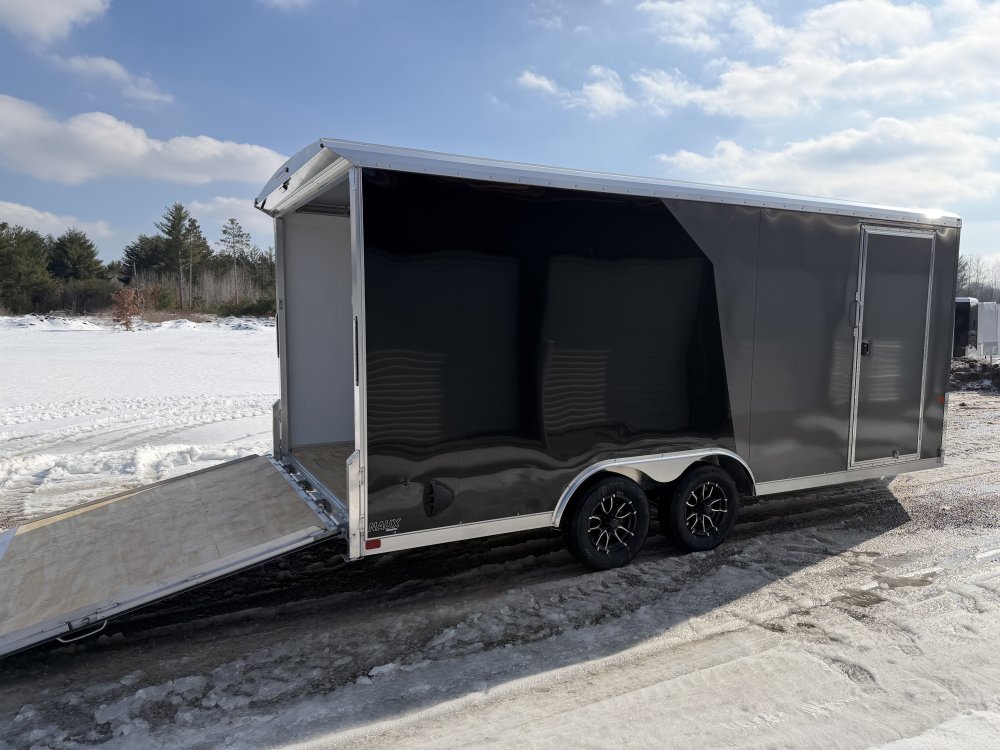 8' 5"x18' NEO Trailers Recreational