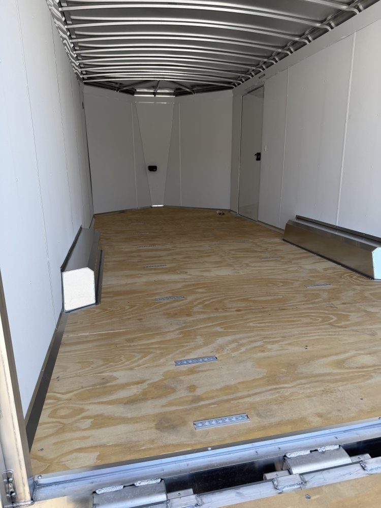 8' 5"x18' NEO Trailers Recreational