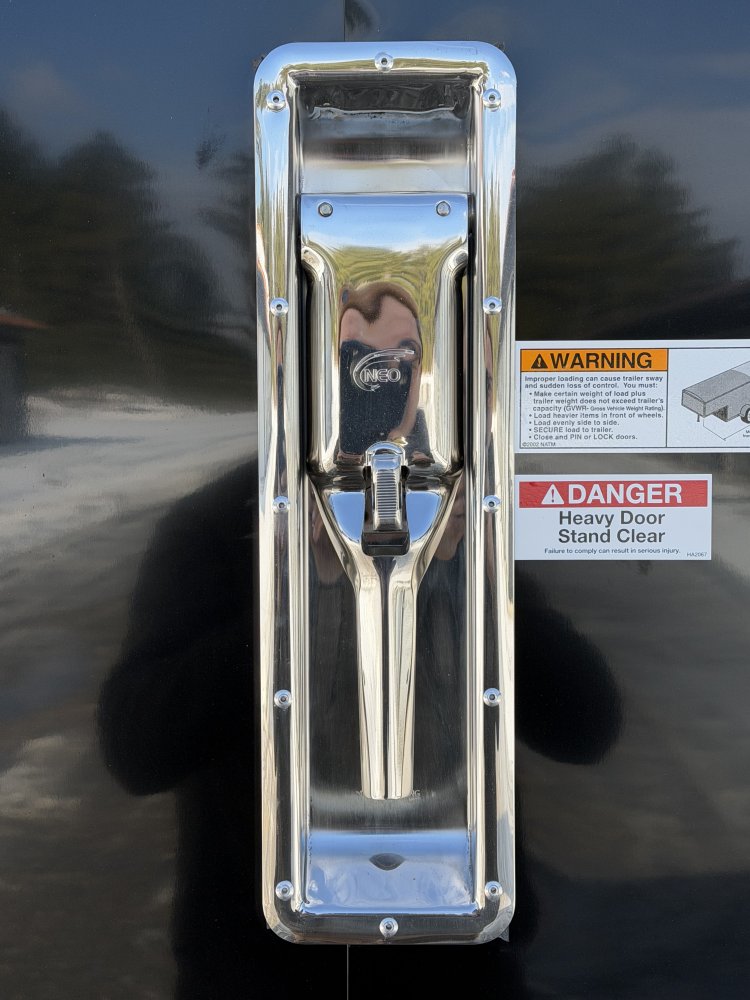 8' 5"x18' NEO Trailers Recreational