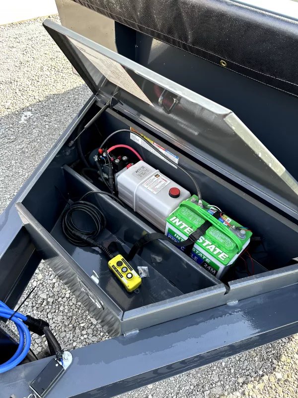 6.92"x Lamar Trailers Dump