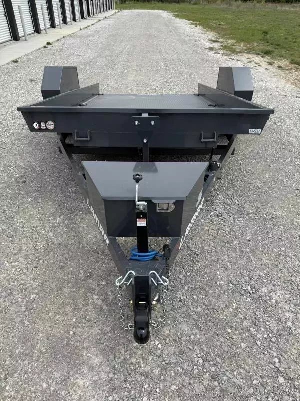 79"x12' Lamar Trailers Tilt