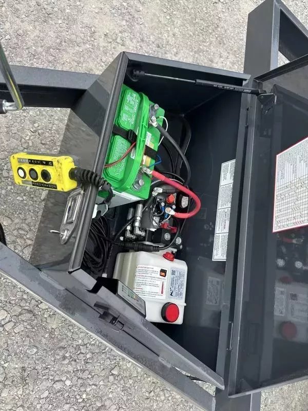 6.42"x Lamar Trailers Dump