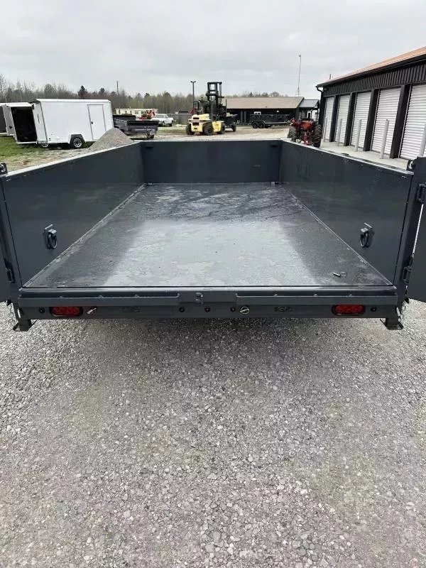 83"x14' Lamar Trailers Dump