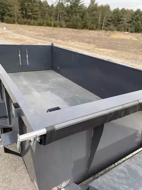 83"x14' Lamar Trailers Dump