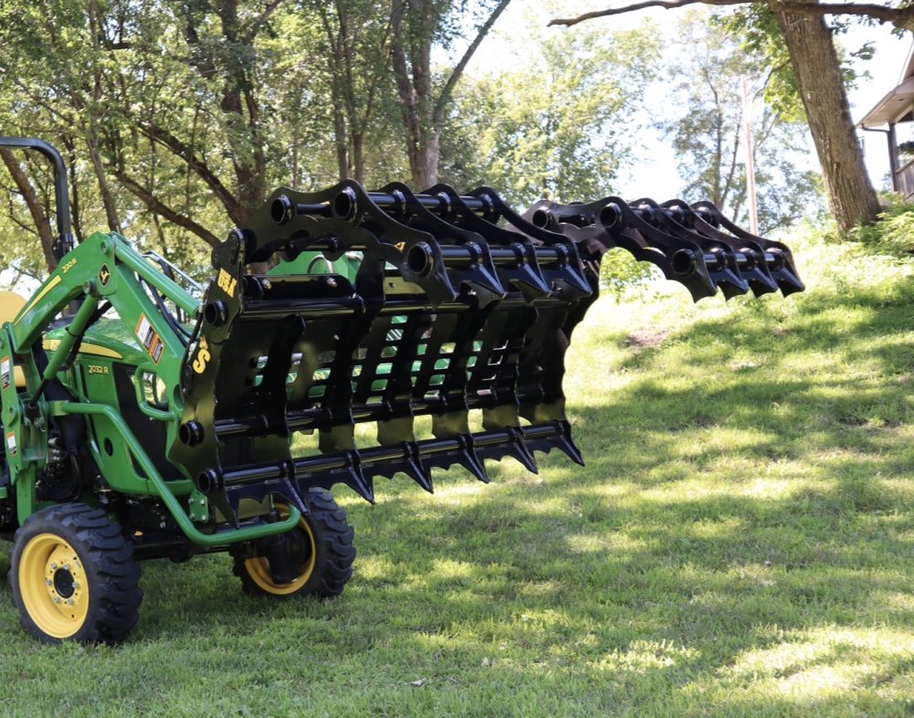 2026 Stinger Attachments 66" Clam Grapple CCG-66