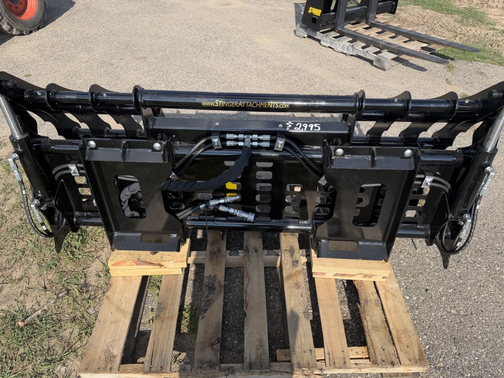 2026 Stinger Attachments 66" Clam Grapple CCG-66