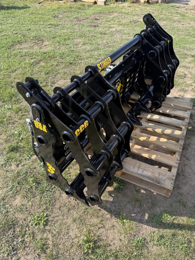 2026 Stinger Attachments 66" Clam Grapple CCG-66